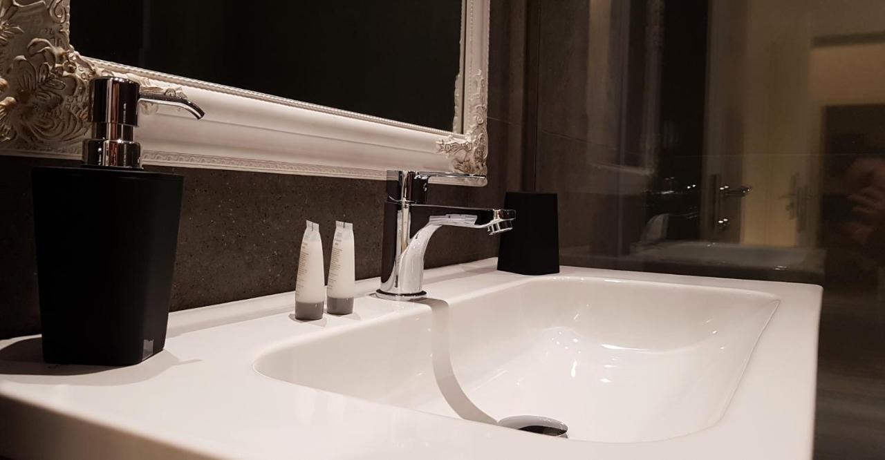 Urban Rooms Tiranë Ngoại thất bức ảnh