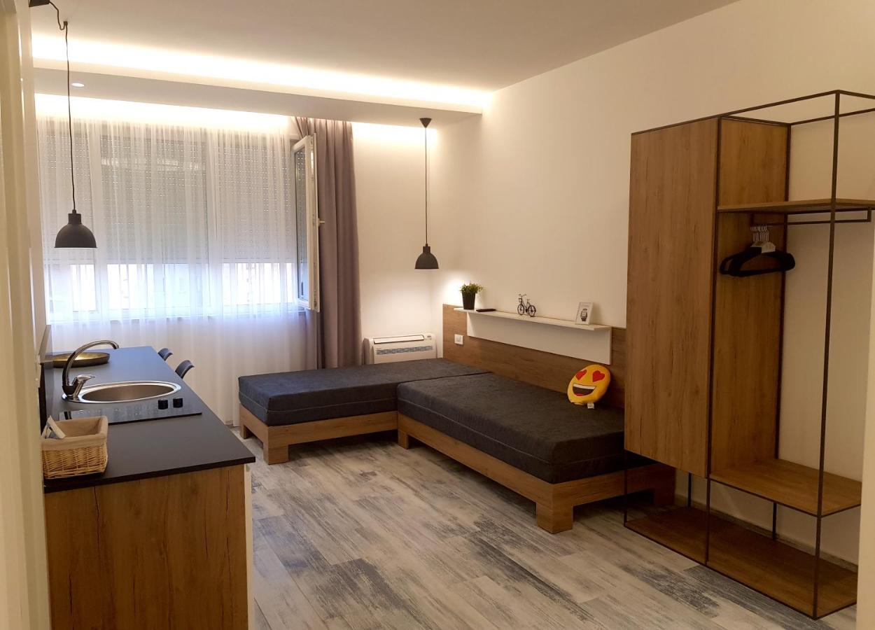 Urban Rooms Tiranë Ngoại thất bức ảnh